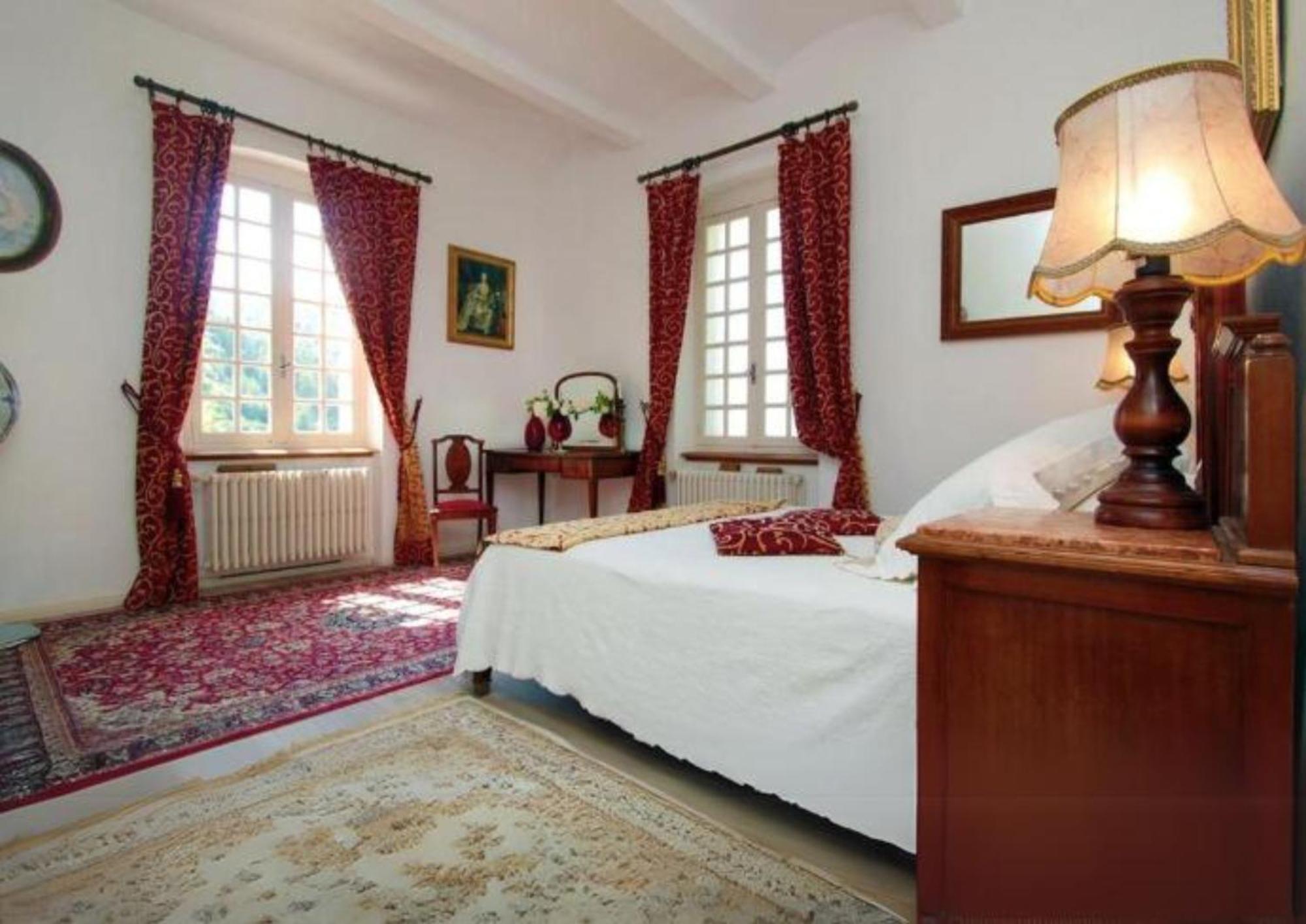Villa Aimee Luxury Apartments With Heated Pool Vals-les-Bains Phòng bức ảnh