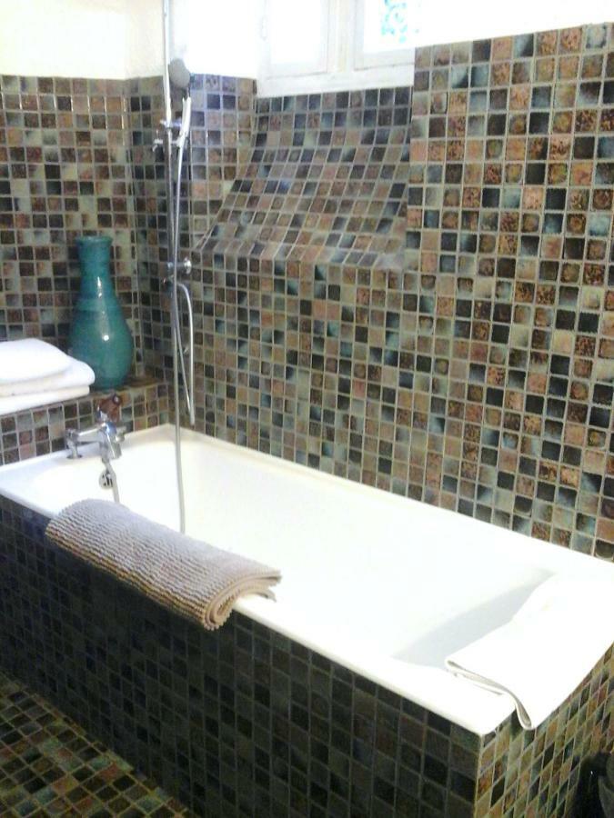 Villa Aimee Luxury Apartments With Heated Pool Vals-les-Bains Phòng bức ảnh